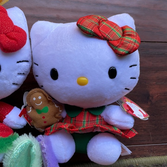 SET OF HELLO KITTY & EXTRAS - Picture 4 of 6